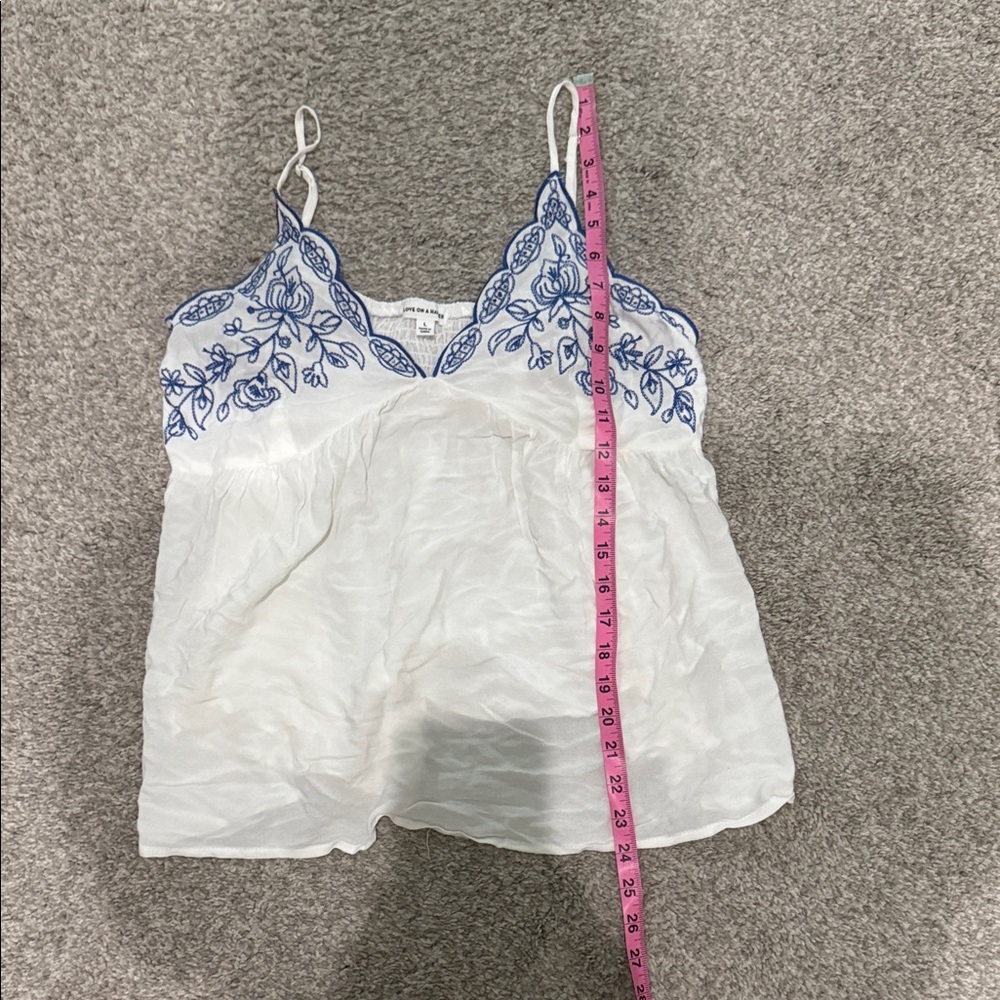 NWOT Love on a Hanger White Camisole with Blue Embroidery - Picture 3 of 4